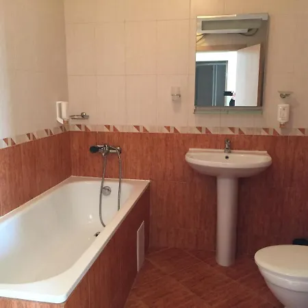 Тристаен Апартамент С Панорама Море В К-С Бей Вю Царево Apartment Tsarevo